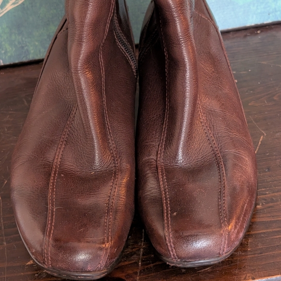 Clarks Dark Brown Leather Ankle Booties - Picture 2 of 7